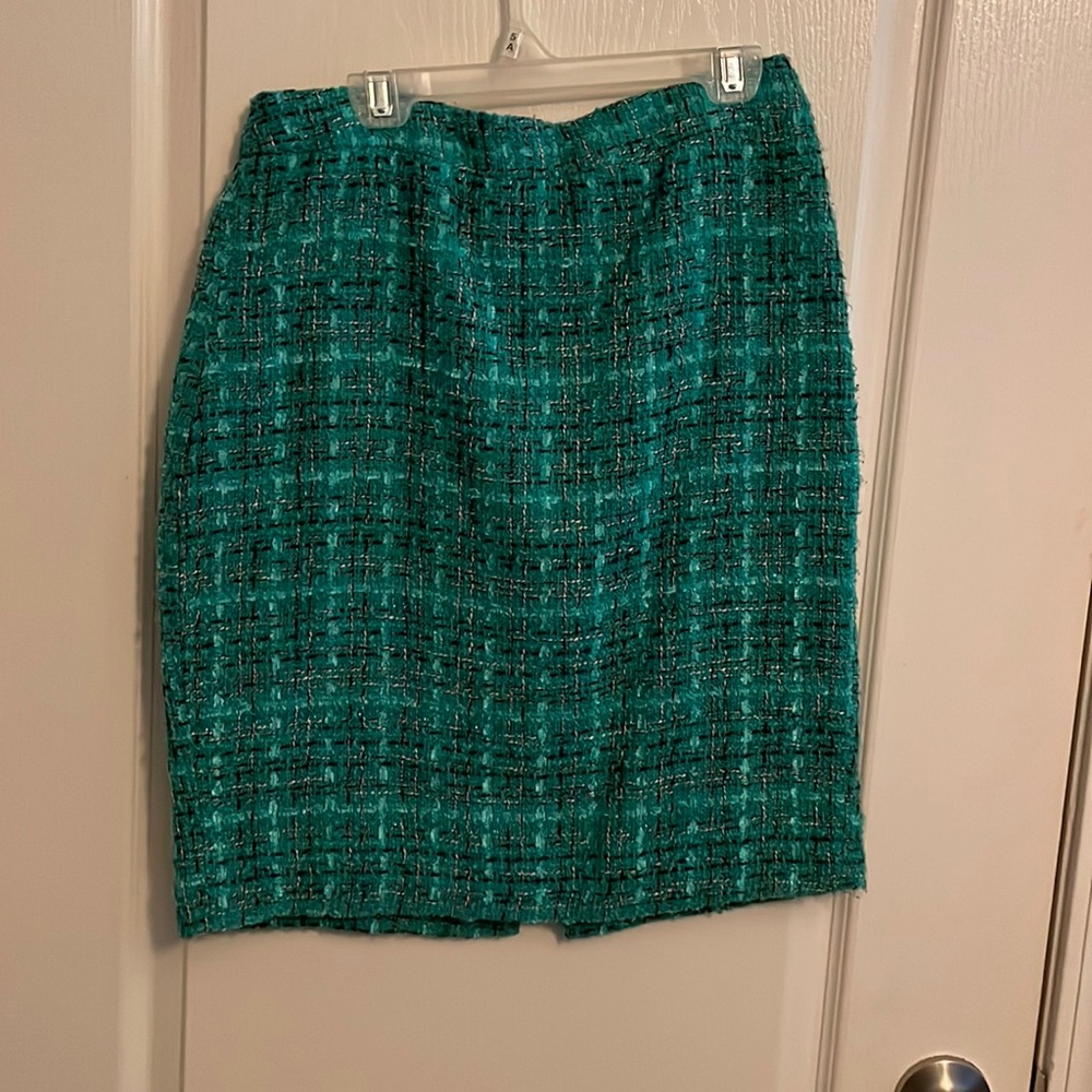 Pretty Cynthia Rowley skirt!